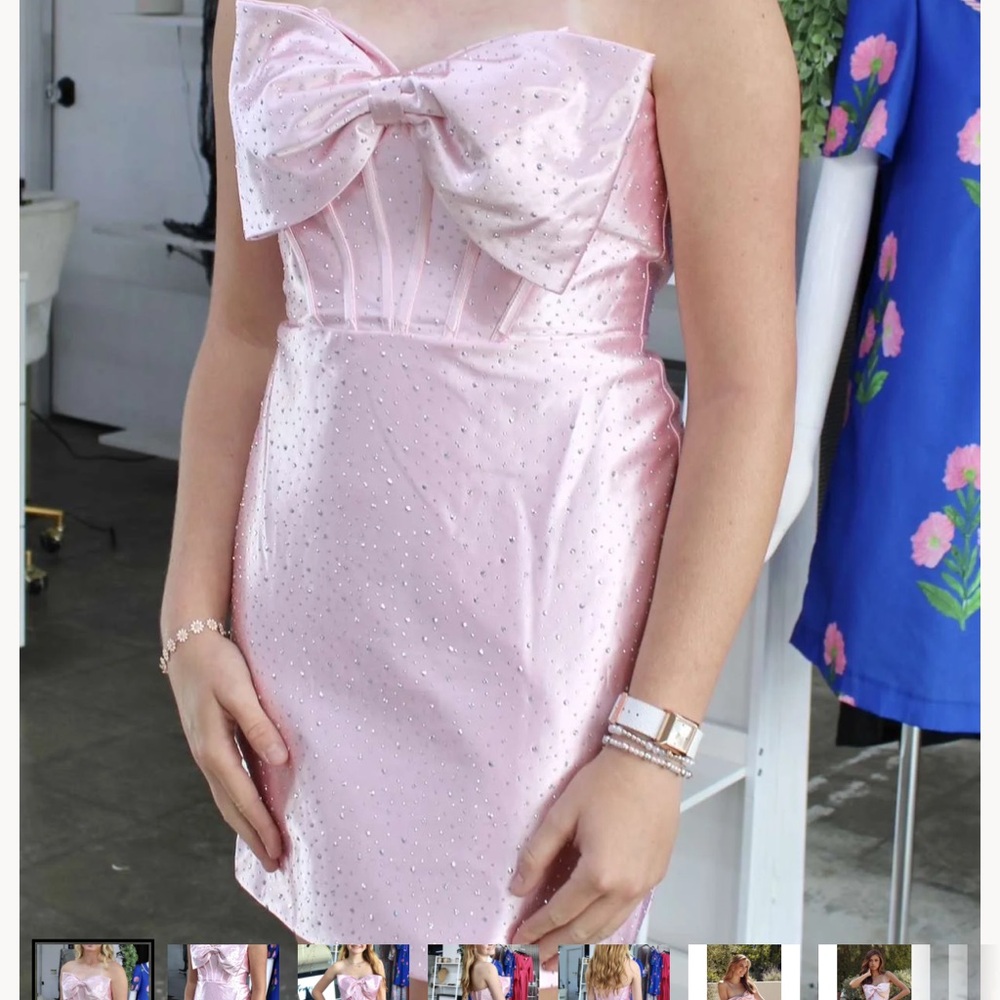 Chic Pink Bow Mini Dress